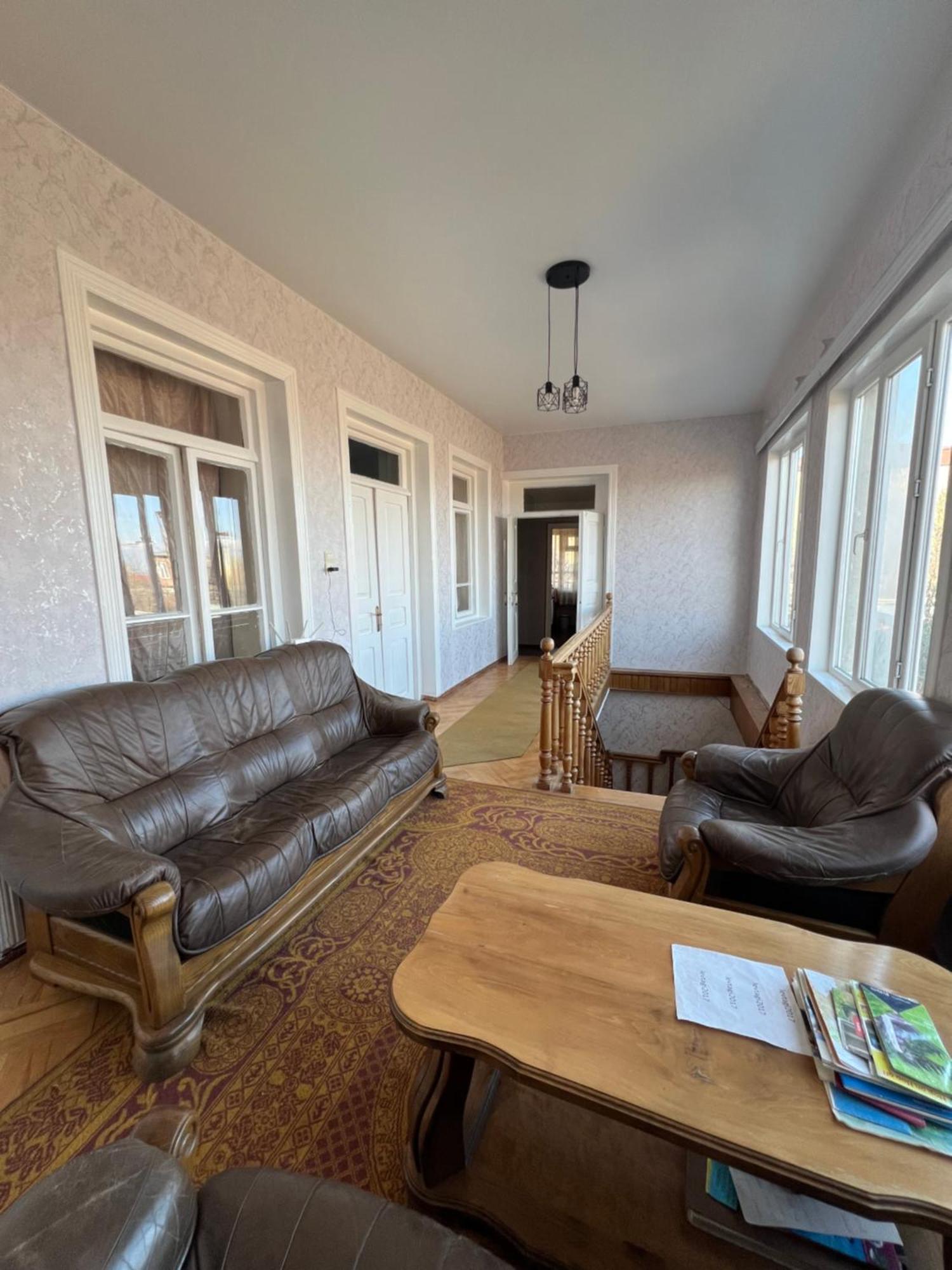 Guesthouse Lilia &Wine Celler Telavi Dış mekan fotoğraf
