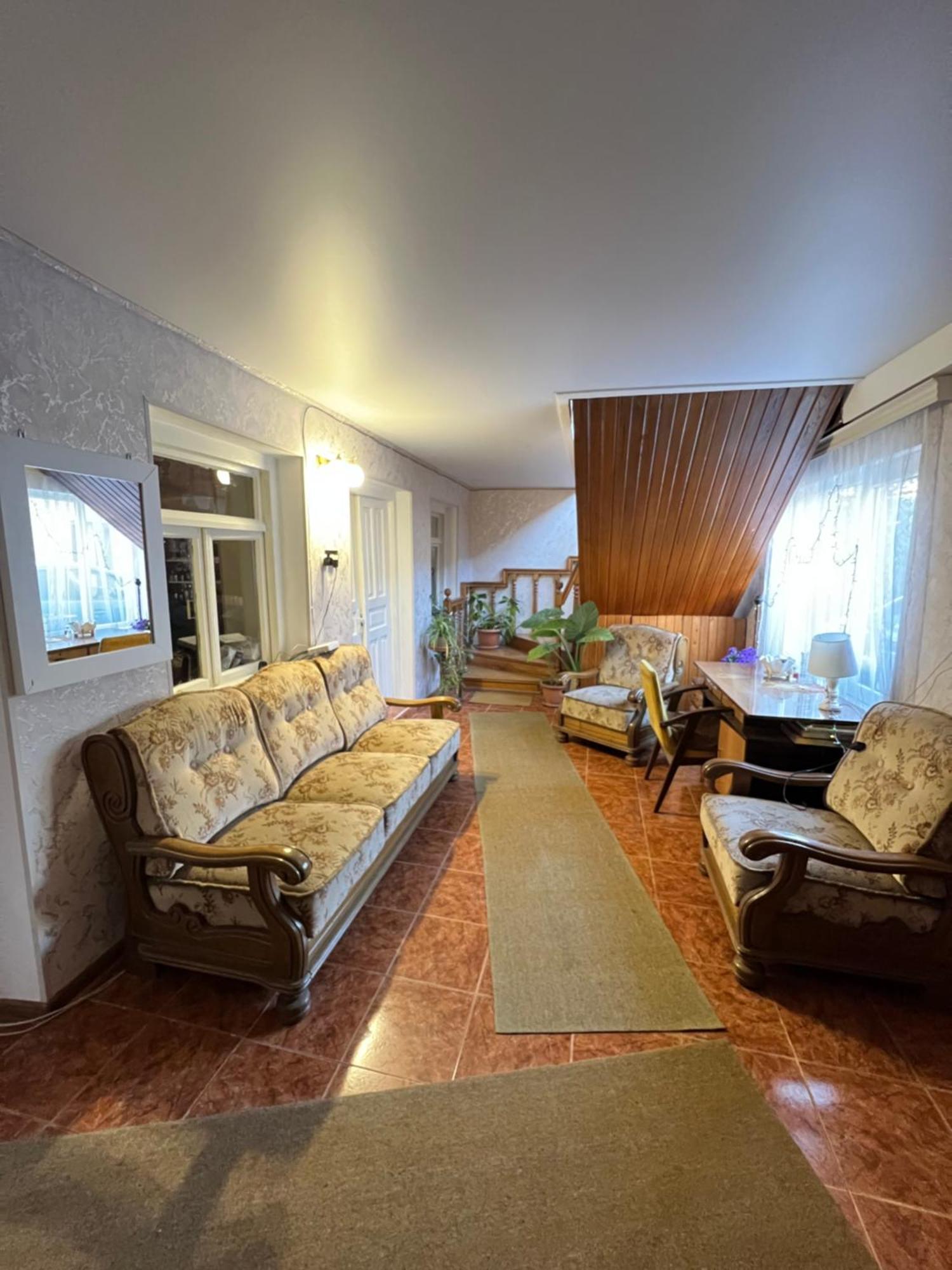 Guesthouse Lilia &Wine Celler Telavi Dış mekan fotoğraf